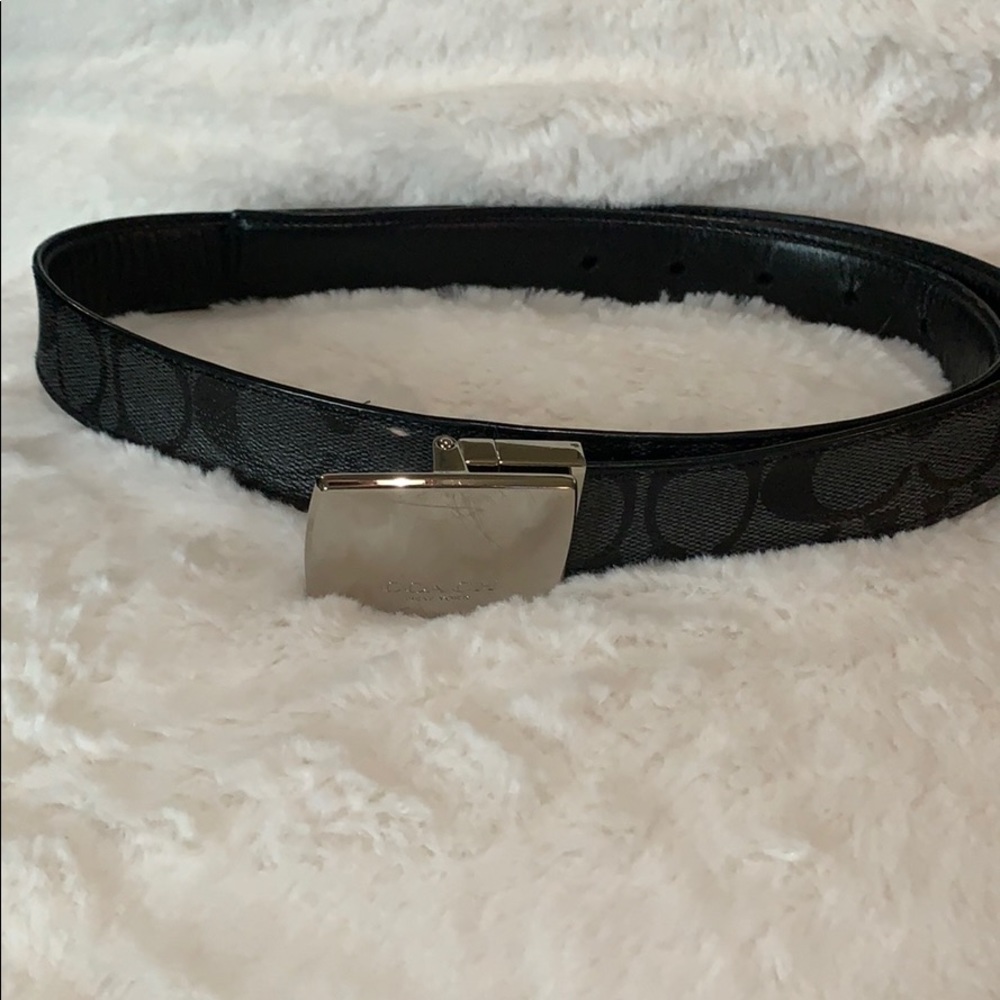 Coach Signature Plaque Reversible Belt